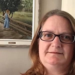 Meet your Posher, Roxanne